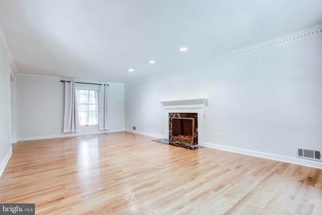 Photo - 8500 Brook Rd