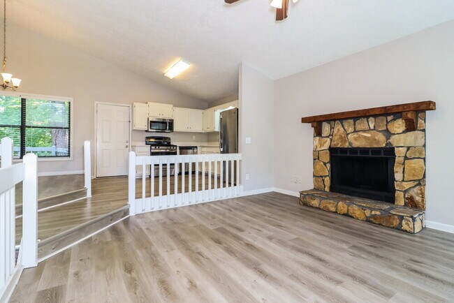 Photo - 3684 Linwood Way