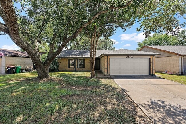 Building Photo - 22307 Red River Dr