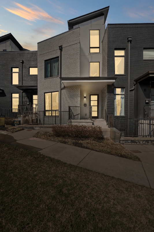 Building Photo - 1028 Wedgewood Ave Rental