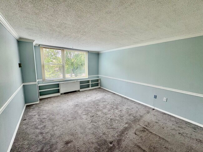 4401 Roland Ave Unit 4401 Roland Ave Unit 110