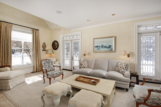 Photo - 716 W Francis St