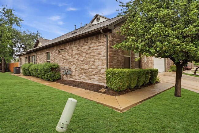Photo - 2304 S Lakeline Blvd Unit 404
