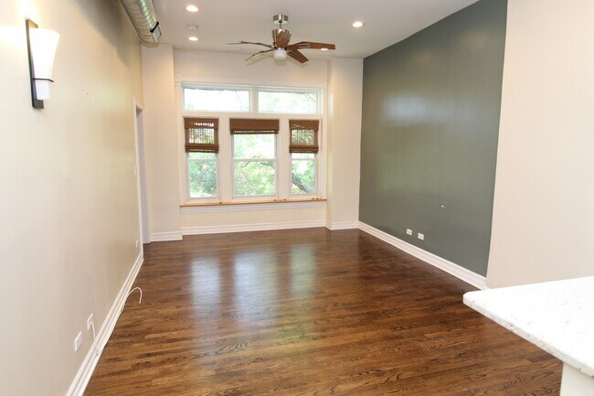 Photo - 2155 W Potomac Ave Unit 1F