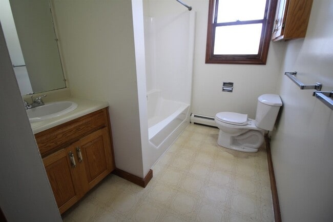 Photo - 76 Franklin St Unit 1