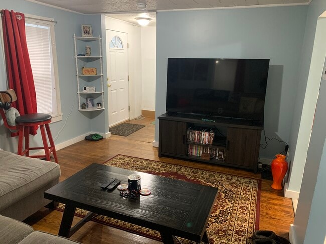 Photo - 25 Main St Unit 4