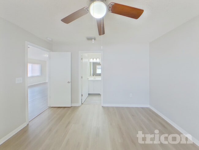 Photo - 4432 Country Hills Blvd