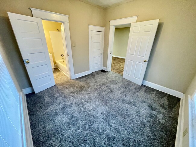 Photo - 919 S Douglas Ave