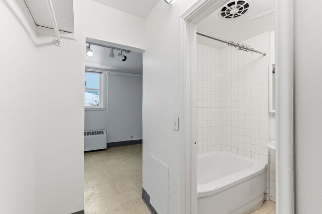 Photo - 1171/1173 Raymond Avenue Unit 1171-4