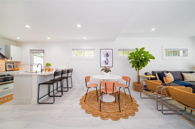 Photo - 835 Jefferson Ave