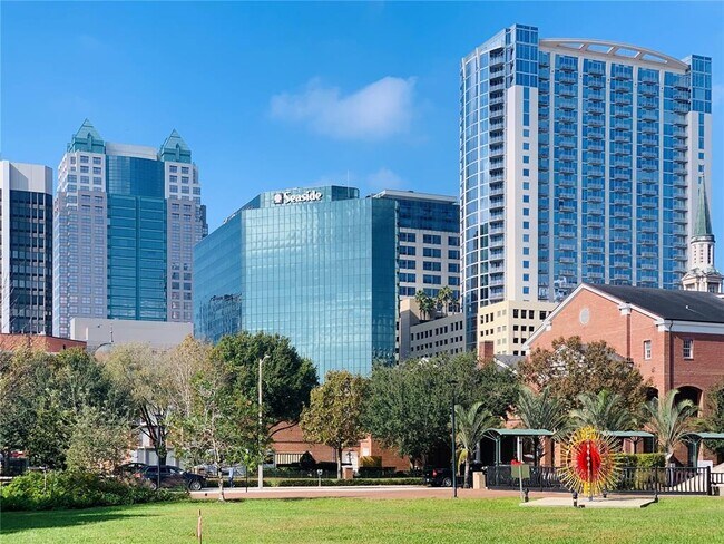 Photo - 155 S Court Ave Unidad 1103