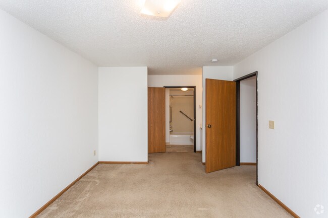 3BR, 2BA - Lifestyle - 1208 SF
