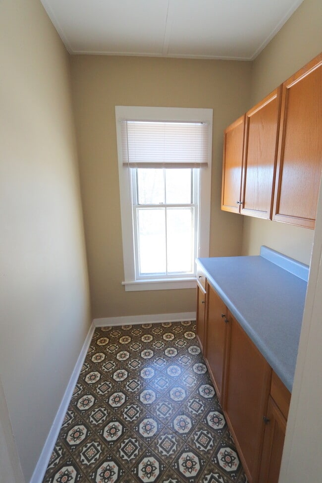 Photo - 72 N Whittlesey Ave Unit 1