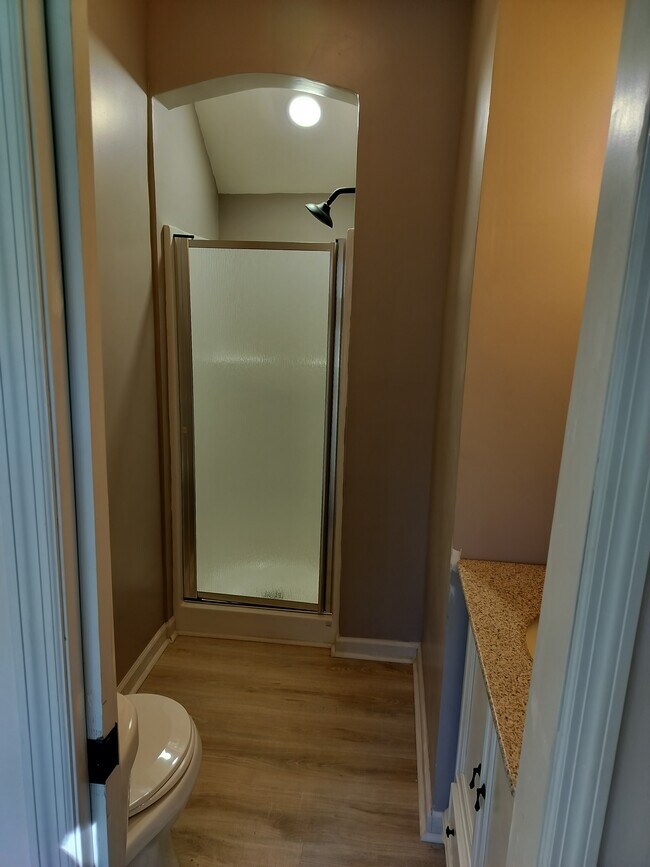 Bathroom #1 - 531 Hillcrest Cross Rd Unit Private Basement Apt.