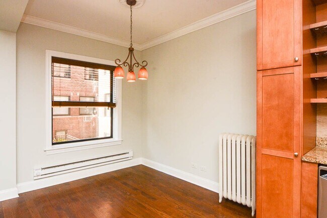 Photo - 747 W Addison St Unit N2