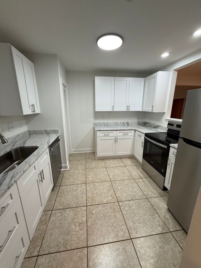 Photo - 325 Mayo St Unit 325 Mayo Street