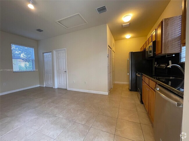 Building Photo - 9351 SW 171st Ct Unit NextGen Rental