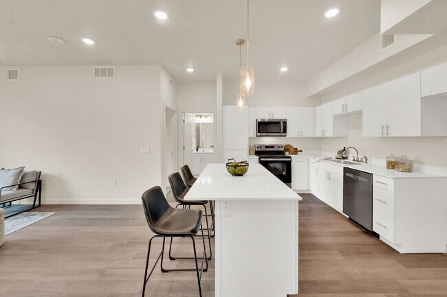 Photo - First  Month Rent FREE Unit 112