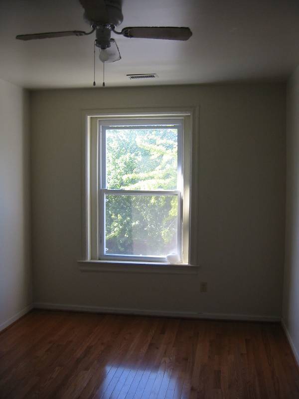 Photo - 1220 Half St SW