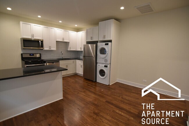 Photo - 3232 N Clark St Unit 2F