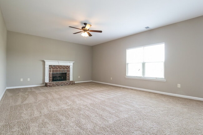 Photo - 53 Hamilton Blvd NW