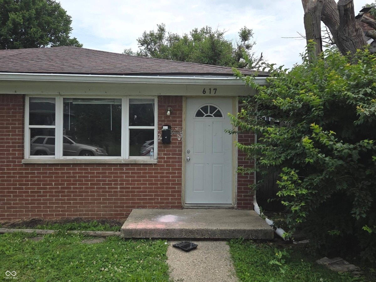 Photo - 617 N Oxford St