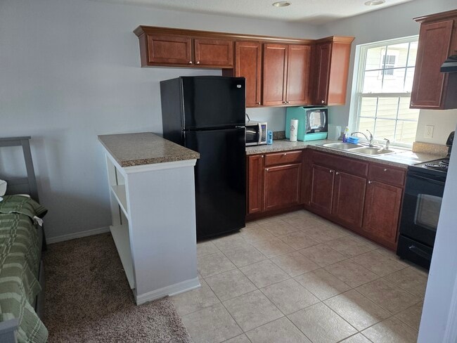Photo - Private FishHawk Studio – Full Kitchen, Bath & Laundry