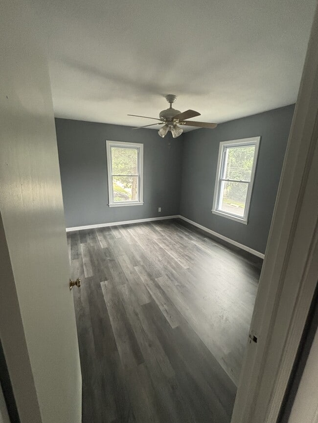 49 Atkins Ave