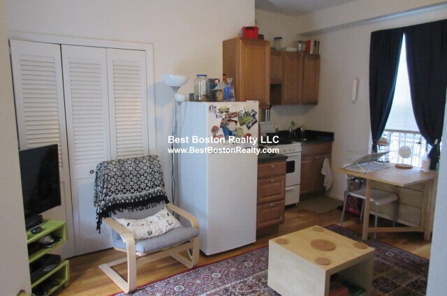 Photo - 13 Pleasant St Unit 1R