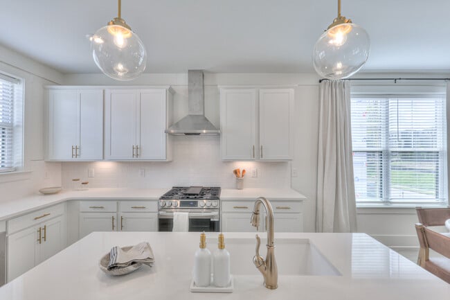 Photo - 10th and Park