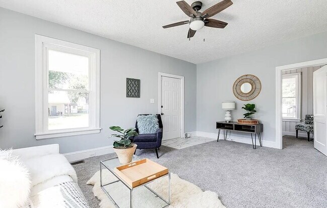 Photo - 9 S Fern Ave Unidad 2