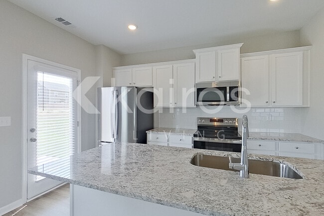 Photo - 895 Silent Barge Cv