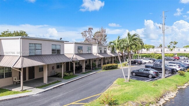 Building Photo - 4100 NW 16th Ave