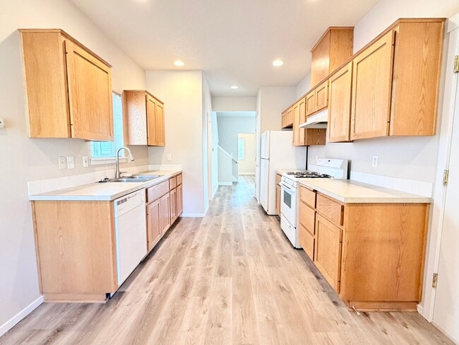 Photo - R0476 Unit 5832