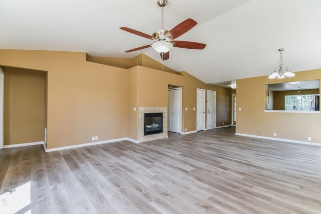 Photo - 7367 Glenburn Dr