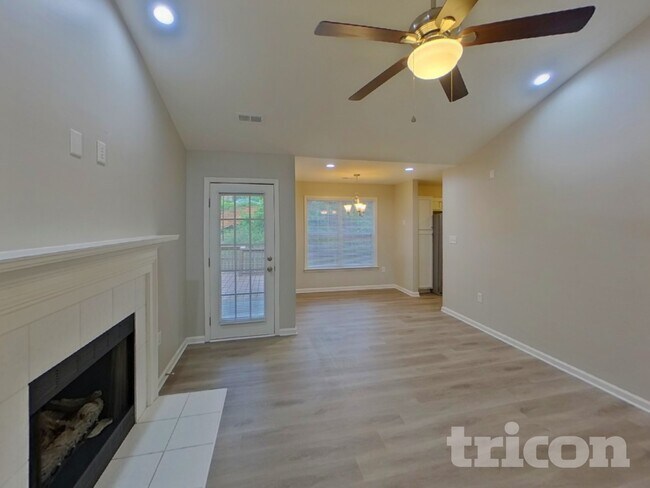 Photo - 140 Diamond Dr