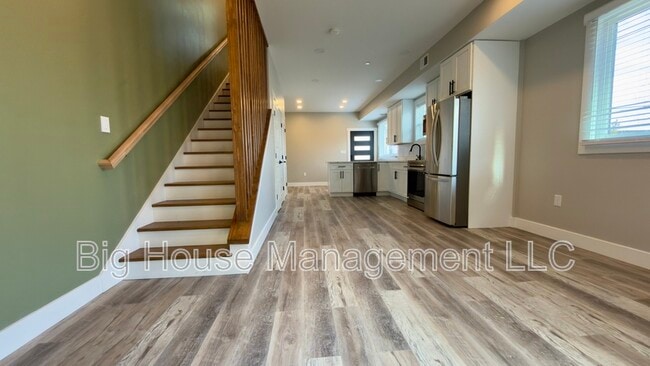 Photo - 247 Farragut St NW