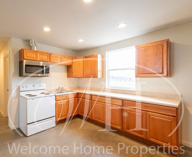 Photo - Country Home with Optional Horse Paddock Stalls