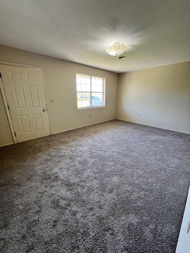 Photo - 101-103 Teakwood Dr Unit 103