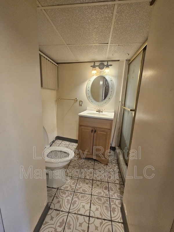 Photo - 533 W Shawnee Ave