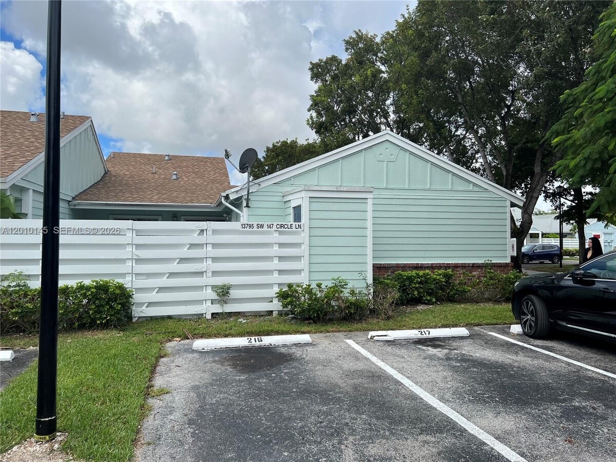 Photo - 13795 SW 147th Cir Ln