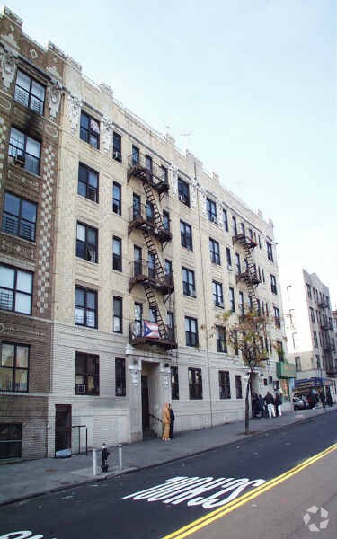 Leggett Avenue Apartment - Leggett Avenue Apartment