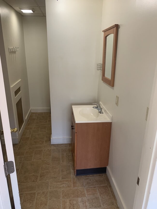 Photo - 88 Roxbury St Unit 1