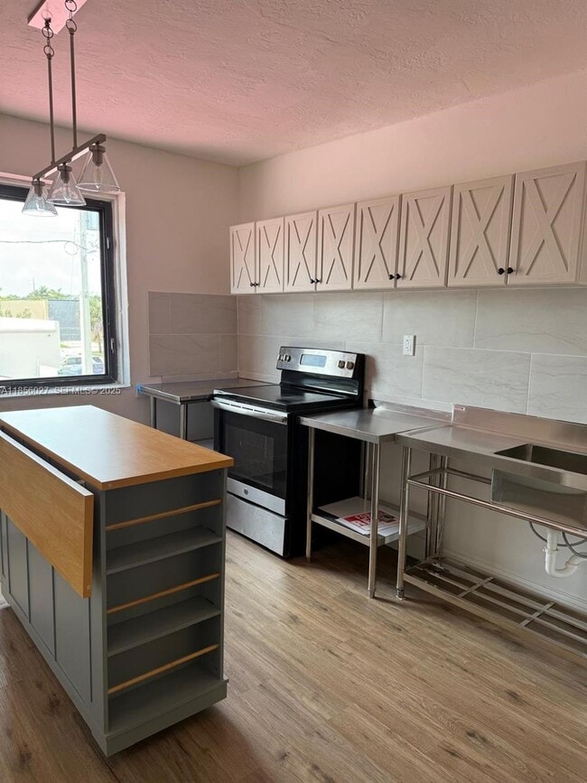 Photo - 1432 NE 163rd St Unit 2