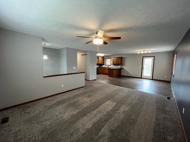 Photo - 7825 Yankee Woods Dr