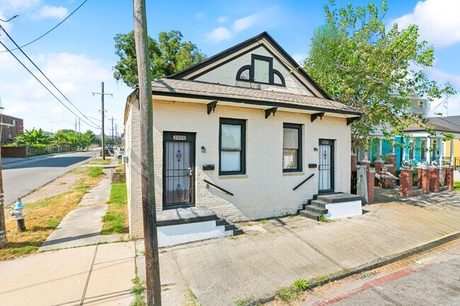 Photo - 2400 Dumaine St Unit 2400 Dumaine