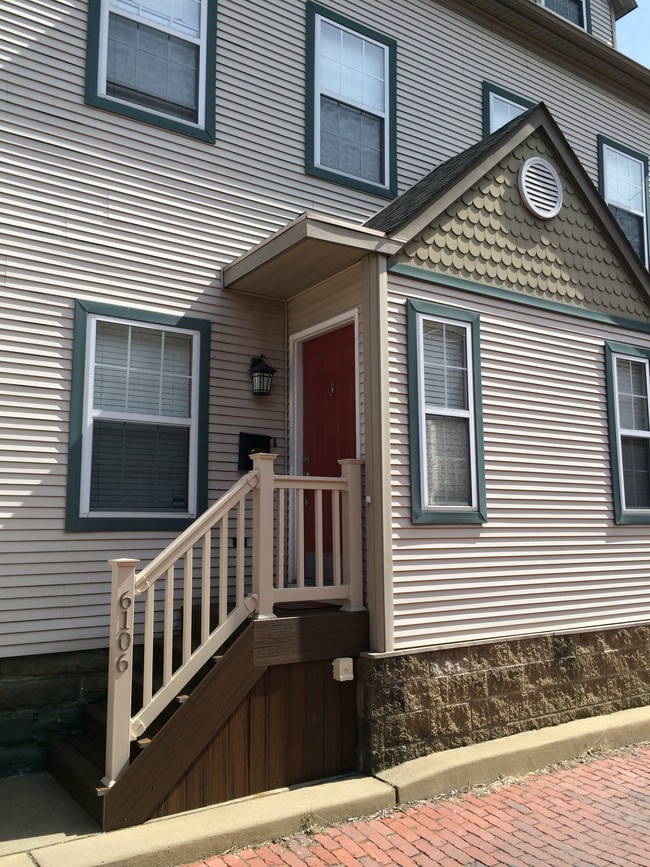 Photo - 6106 Yardley Way Townhome