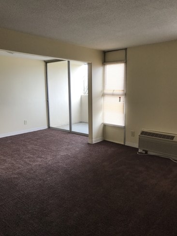 Photo - Courtview Towers