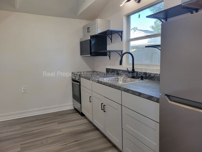 Photo - 5034 2nd Ave S