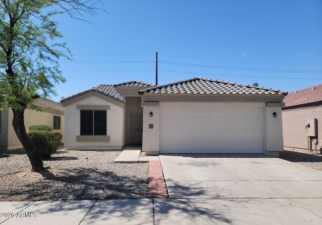 Building Photo - 3133 W Huntington Dr